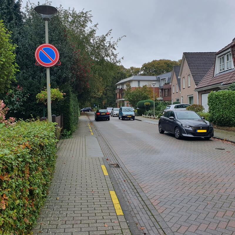 Een straat in een wijk